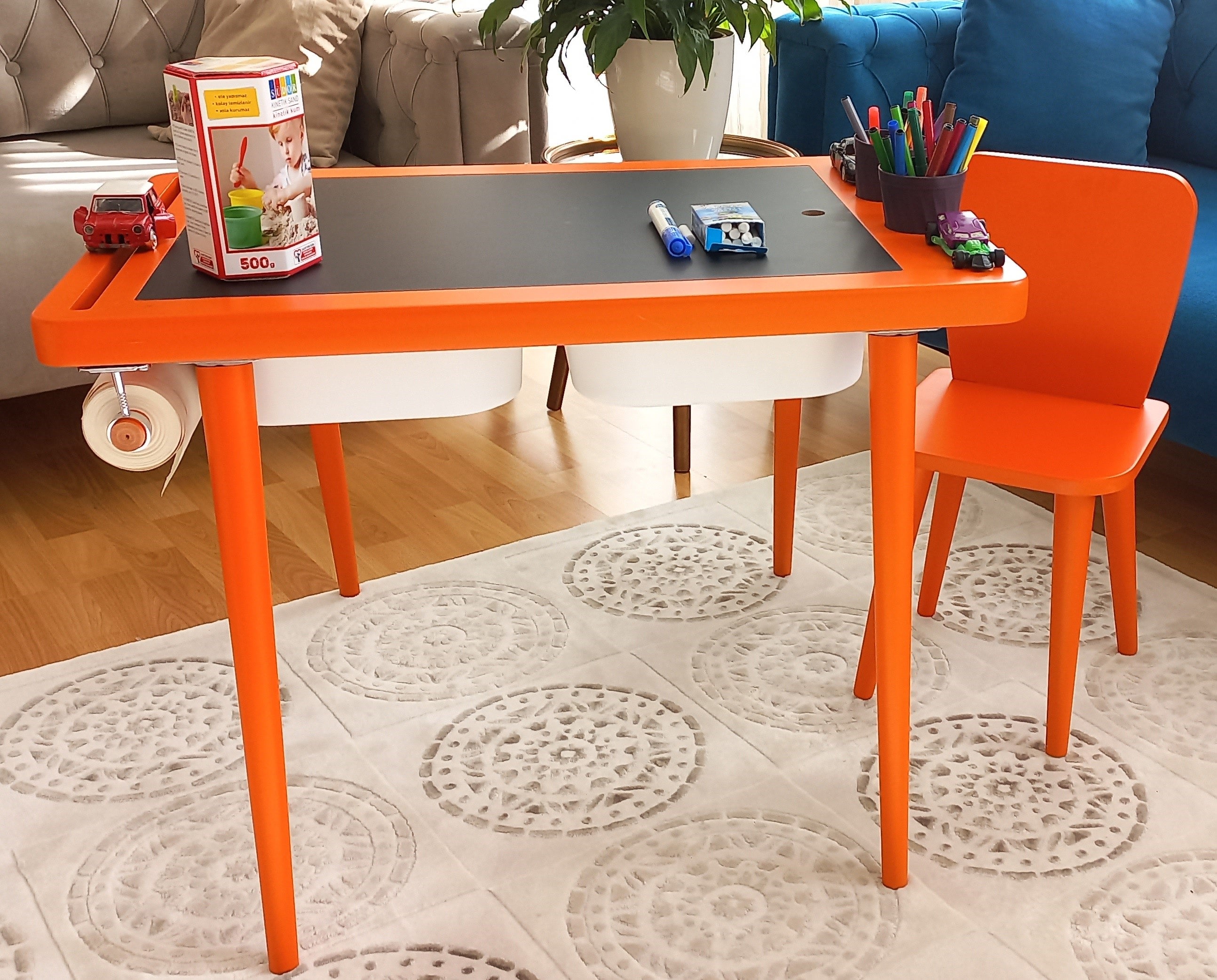 Turuncu Renkli Montessori Ahşap Aktivite Masası - Huş Ağacı