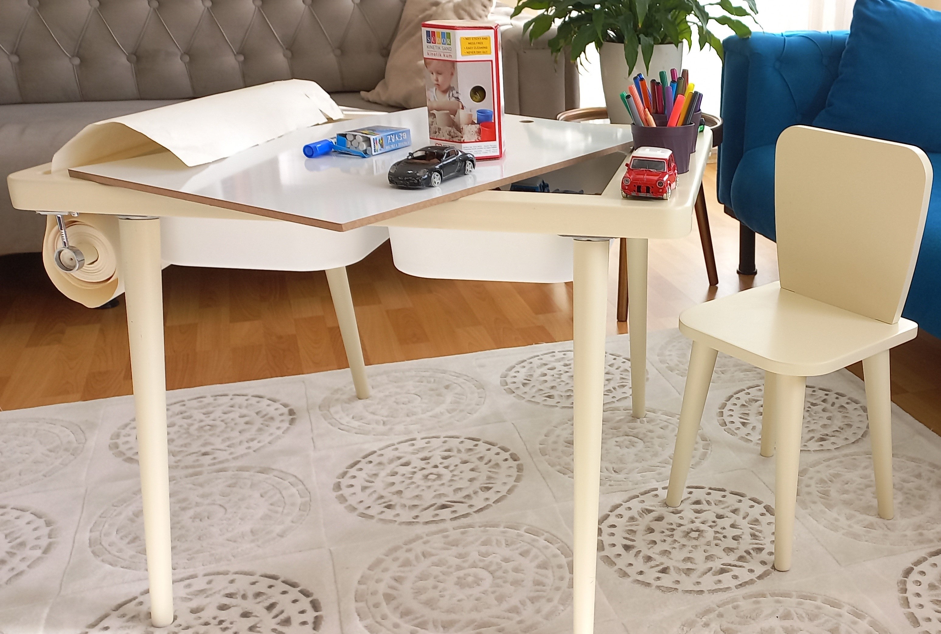 Krem Renkli Montessori Ahşap Aktivite Masası - Huş Ağacı