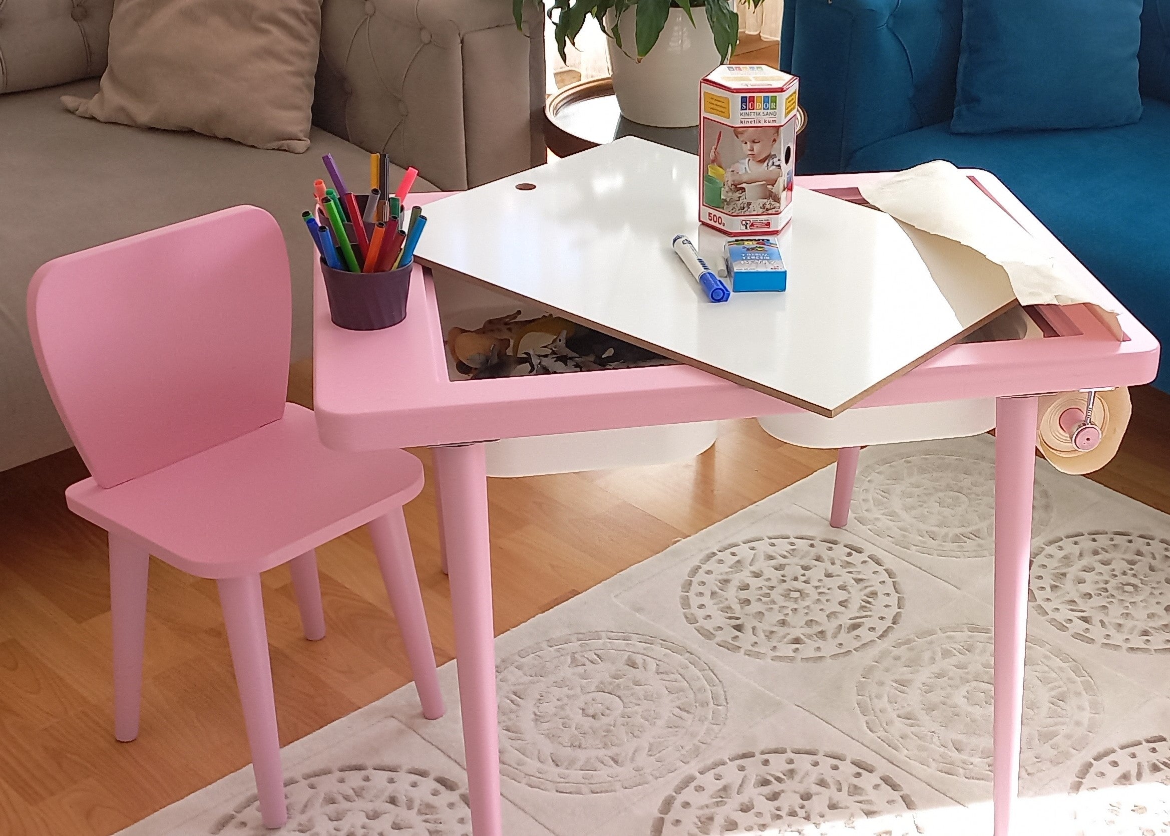 Pembe Renkli Montessori Ahşap Aktivite Masası - Huş Ağacı