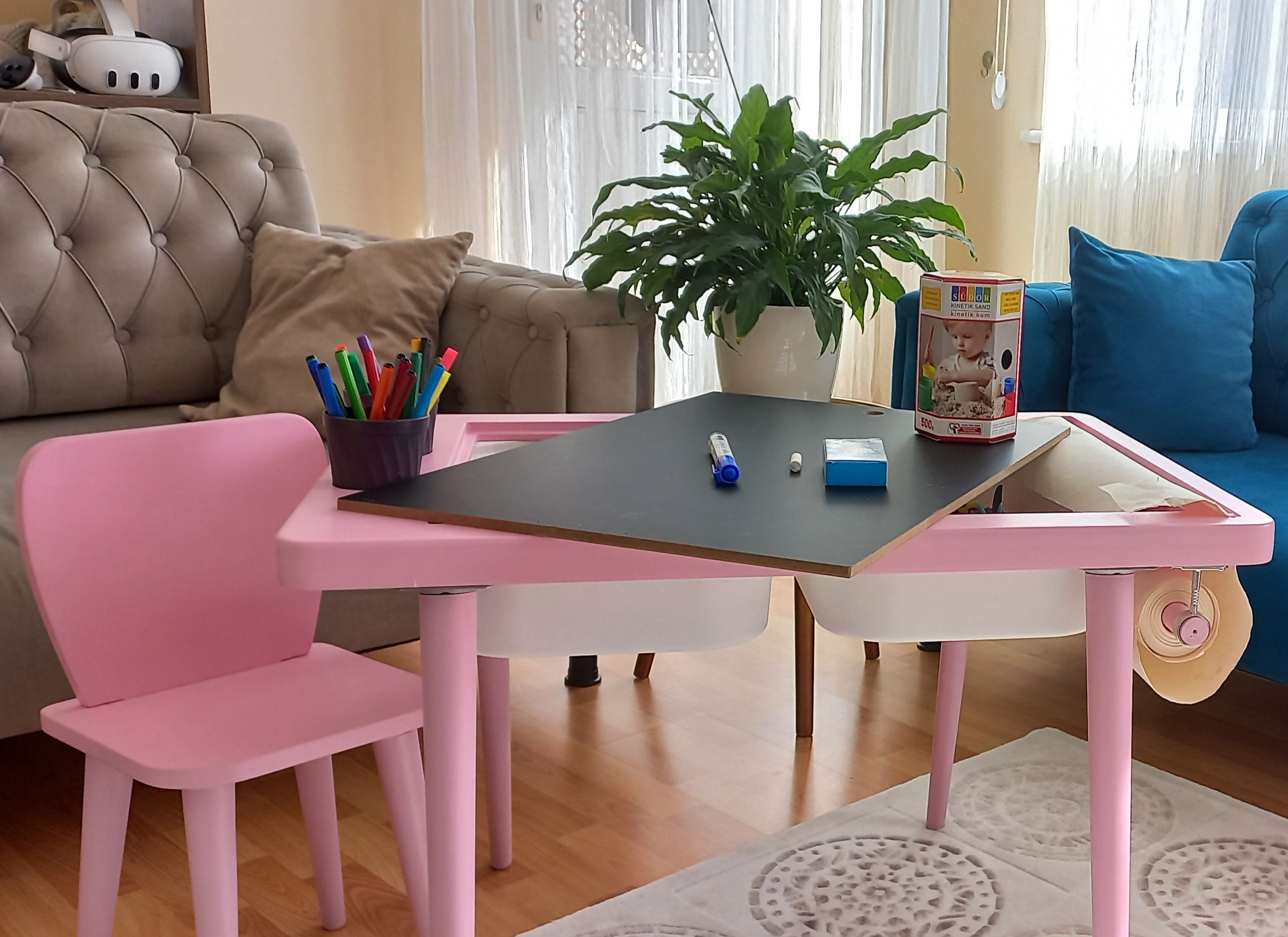 Pembe Renkli Montessori Ahşap Aktivite Masası - Huş Ağacı