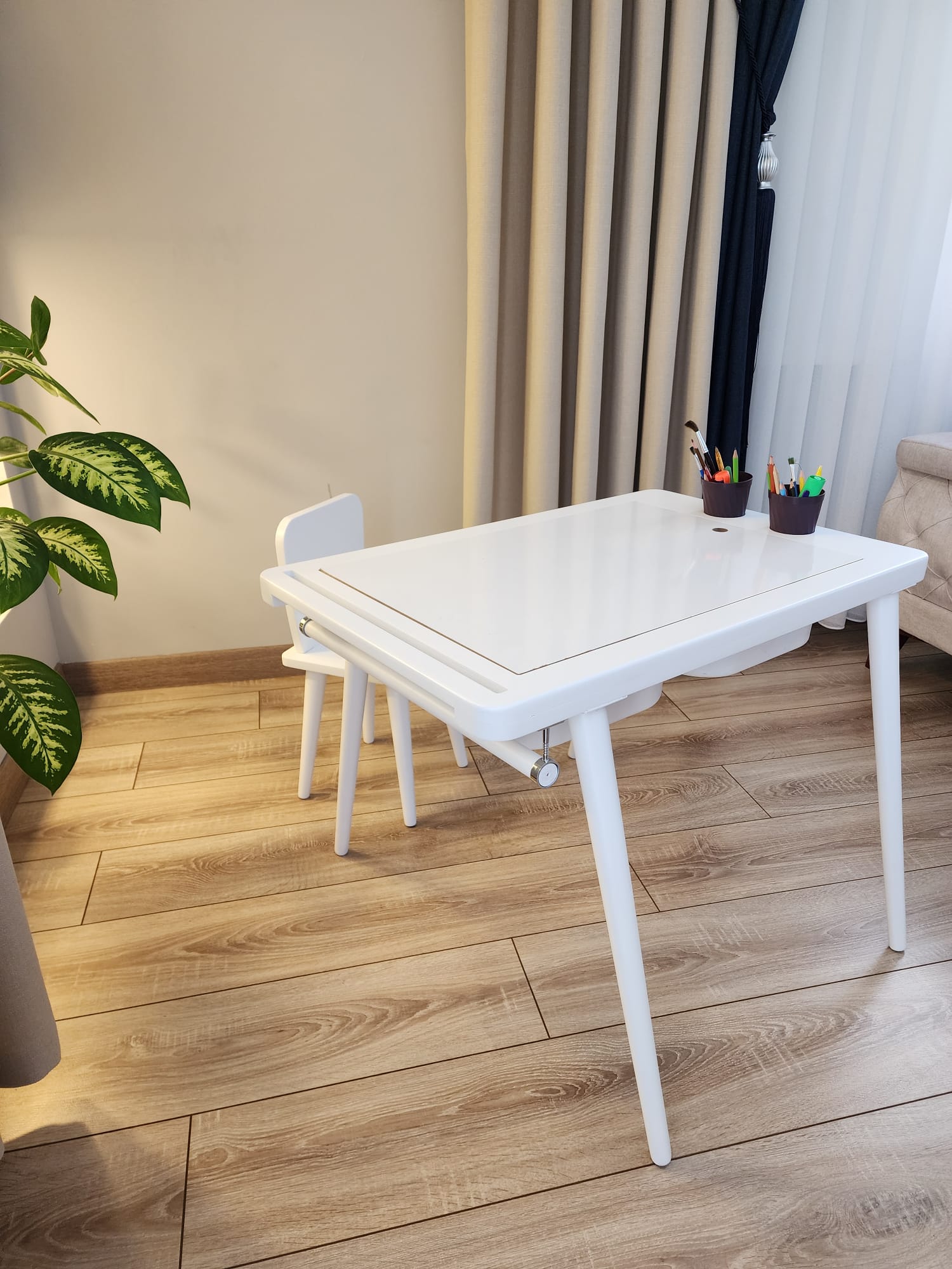 Beyaz Renkli Montessori Ahşap Aktivite Masası - Huş Ağacı