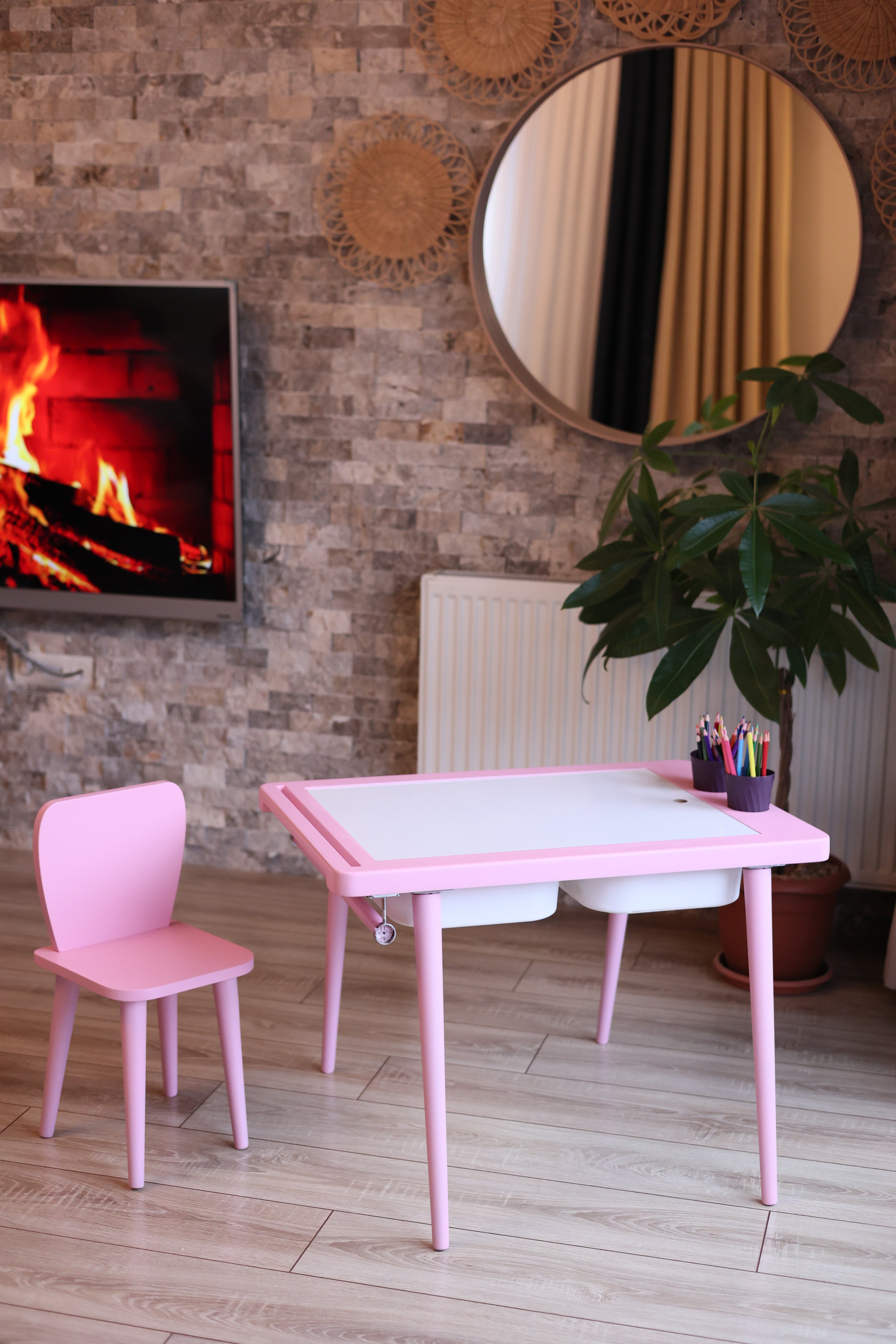 Pembe Renkli Montessori Ahşap Aktivite Masası - Huş Ağacı